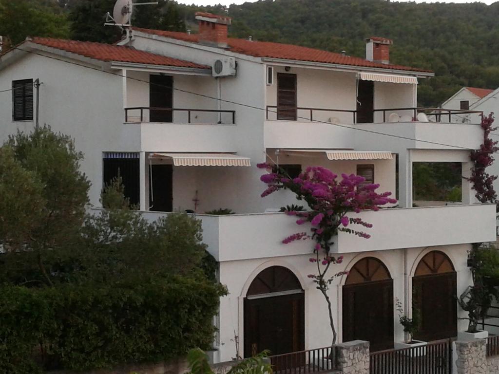 Apartments Villa Zvonimir Slatine Chambre photo